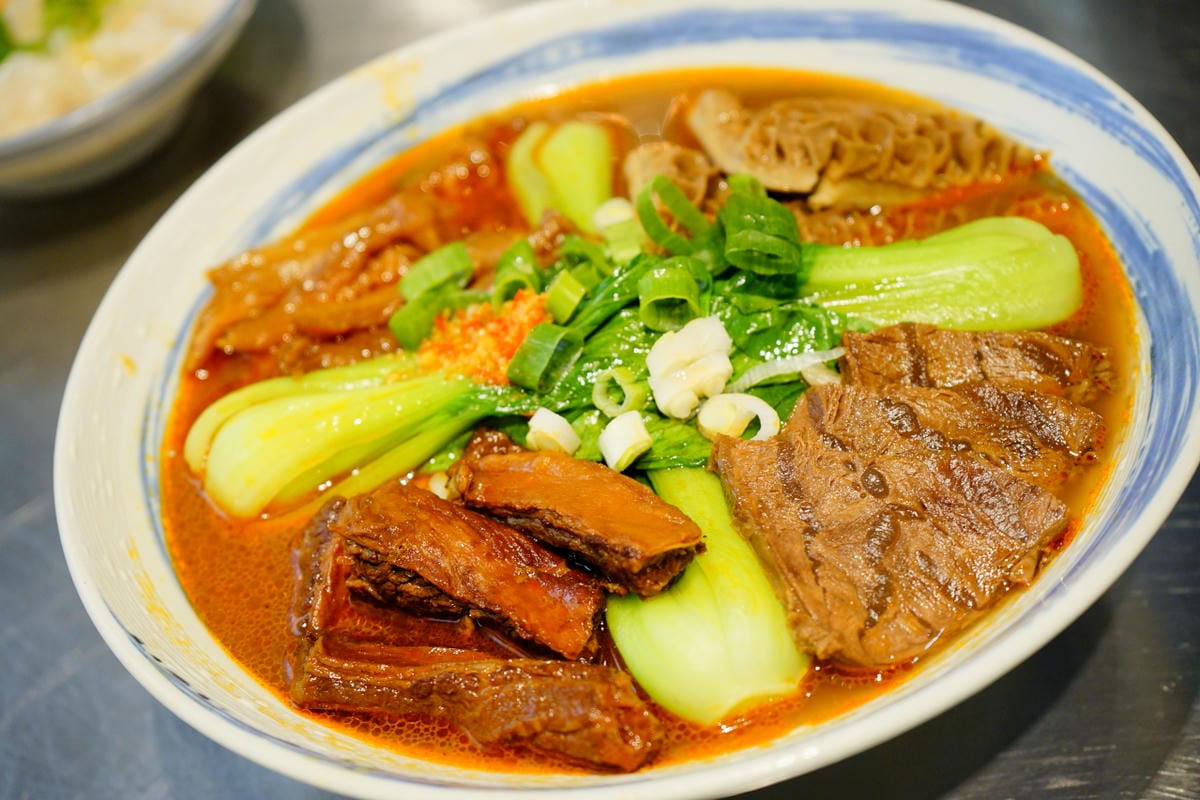 美食|台北 神仙牛肉麵 美味讓人成仙的川味牛肉麵、清燉牛肉麵 (近南京復興站) - 第19張圖 美食|台北 神仙牛肉麵 美味讓人成仙的川味牛肉麵、清燉牛肉麵 (近南京復興站)