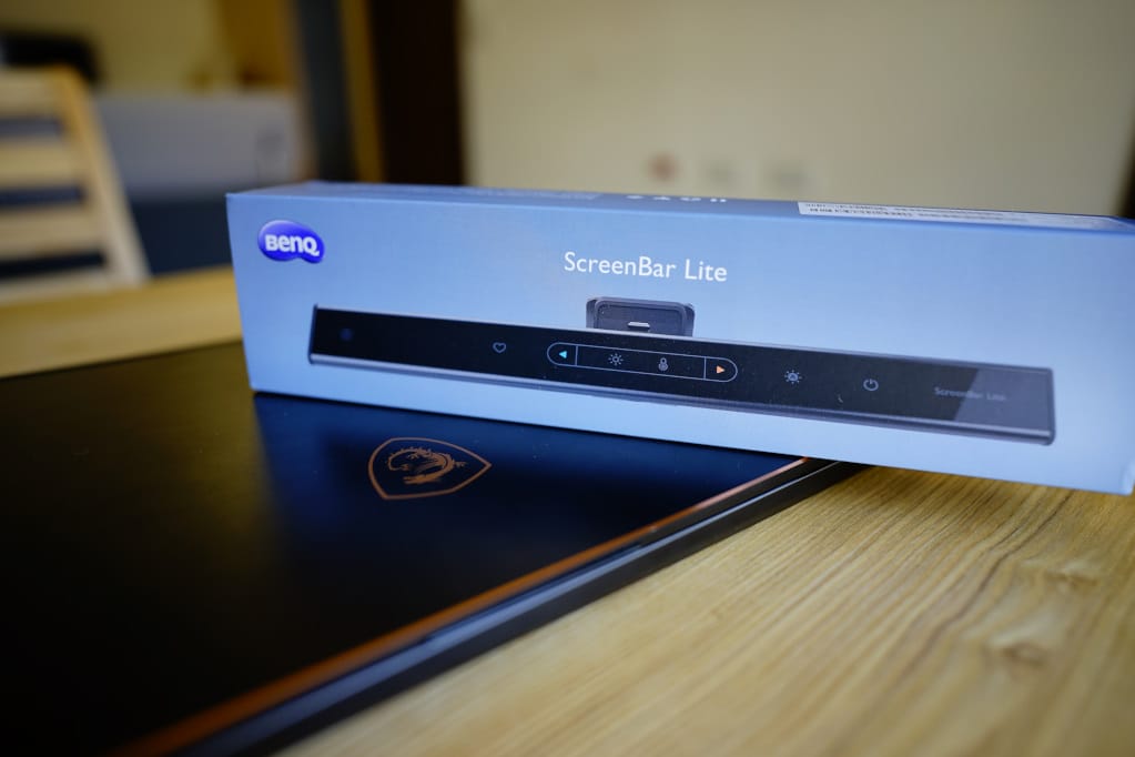 3C開箱｜ BenQ WiT ScreenBar Lite 筆電智能掛燈推薦！ 外出攜帶便利、智慧護眼好選擇