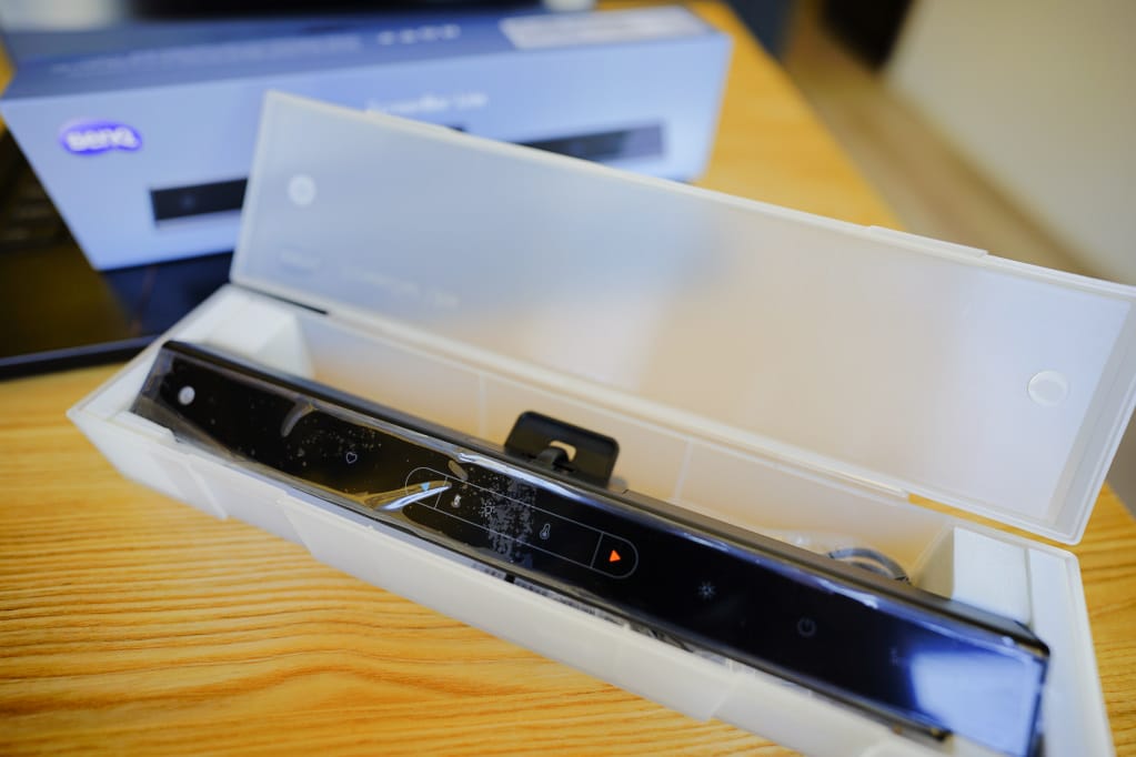 3C開箱｜ BenQ WiT ScreenBar Lite 筆電智能掛燈推薦！ 外出攜帶便利、智慧護眼好選擇