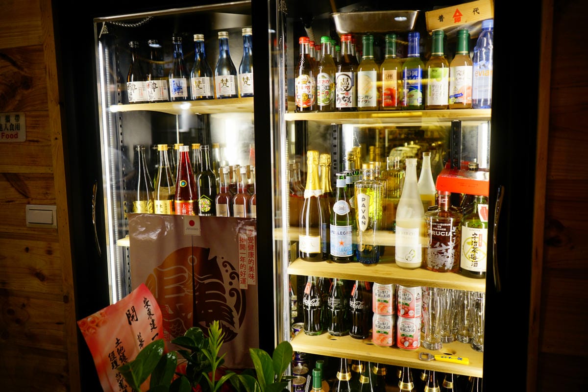 美食|台北 安東建一水產 海產專賣、手抓海鮮盤 海鮮控不能錯過,痛風也甘願! - 第8張圖 美食|台北 安東建一水產 海產專賣、手抓海鮮盤 海鮮控不能錯過,痛風也甘願!