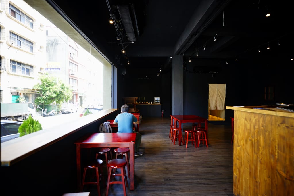 美食｜桃園平鎮 辛梅小吃店 阿嬤的味道 古早味客家老麵店，實實在在一碗麵 平鎮小吃推薦！