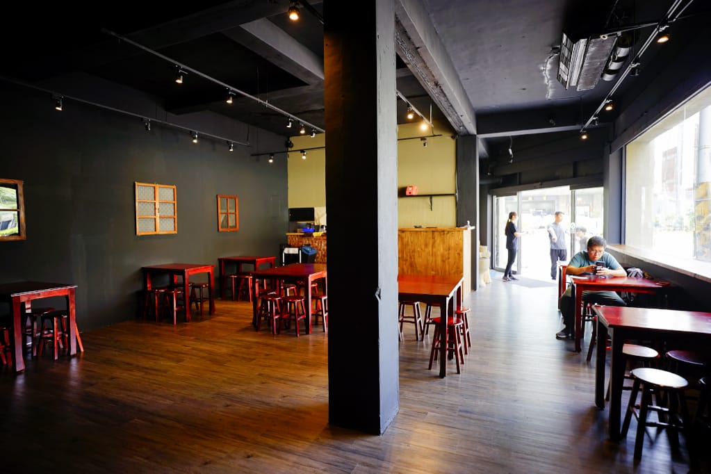 美食｜桃園平鎮 辛梅小吃店 阿嬤的味道 古早味客家老麵店，實實在在一碗麵 平鎮小吃推薦！