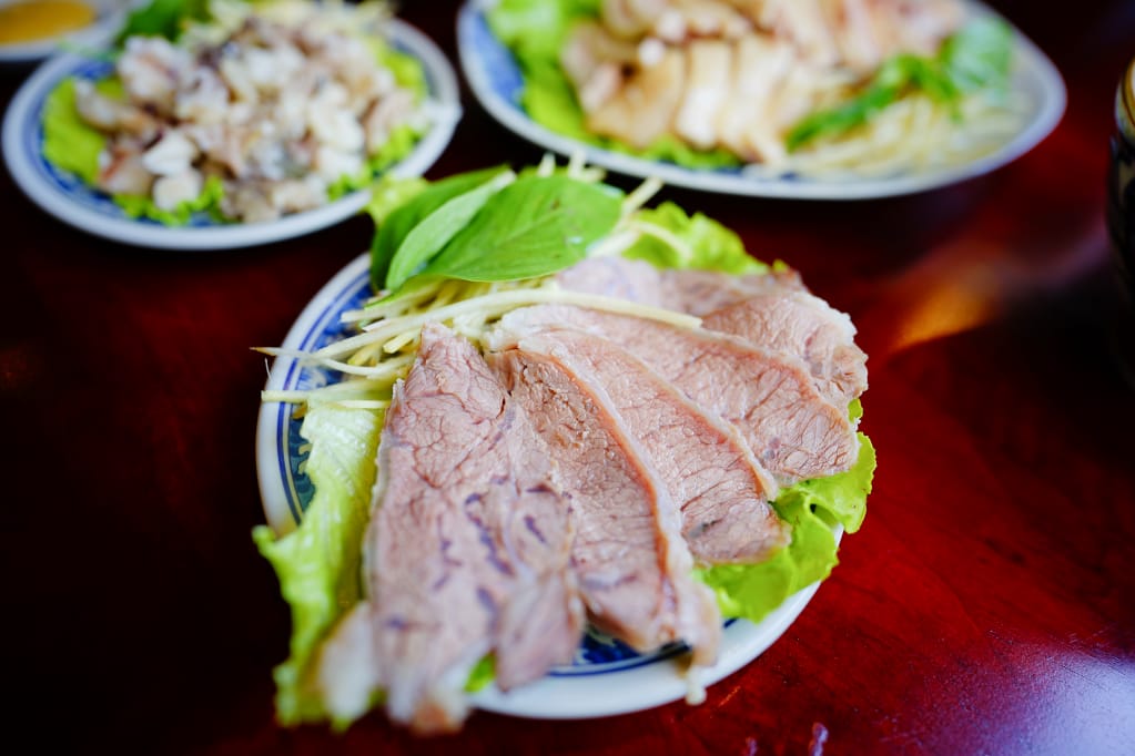 美食｜桃園平鎮 辛梅小吃店 阿嬤的味道 古早味客家老麵店，實實在在一碗麵 平鎮小吃推薦！