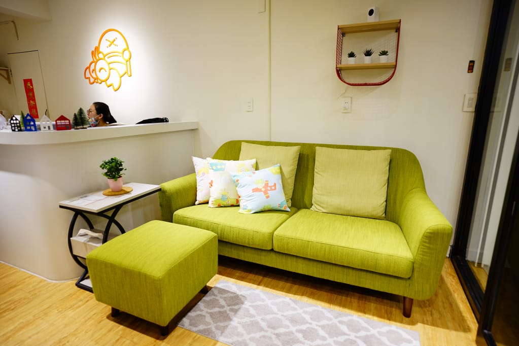 家具｜寄居蟹家具館(內湖店) 台北家具推薦！客製化貓抓布沙發選擇、沙發及床墊推薦