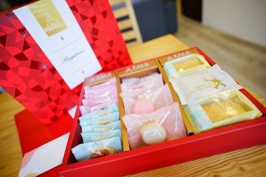 喜餅｜法樂公爵手工坊 戀巴黎禮盒 新竹手工喜餅禮盒推薦、新竹伴手禮首選！