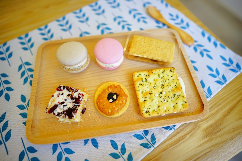 喜餅｜法樂公爵手工坊 戀巴黎禮盒 新竹手工喜餅禮盒推薦、新竹伴手禮首選！