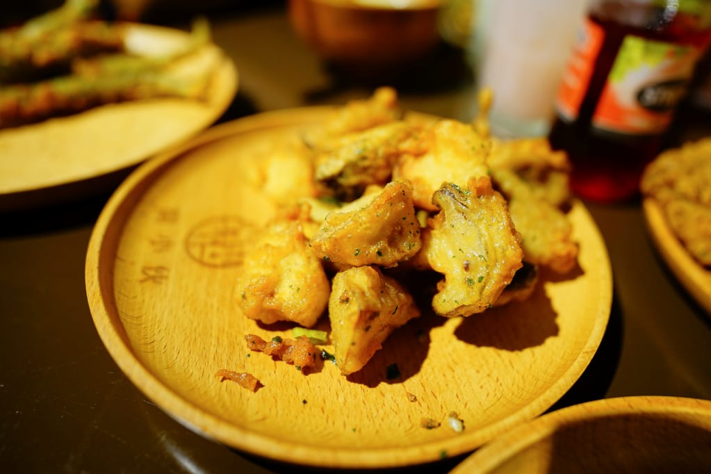 美食｜台北大同區 開小伙 宵夜、炸雞、鐵板麵 200元外送服務 近寧夏夜市消夜美食推薦！