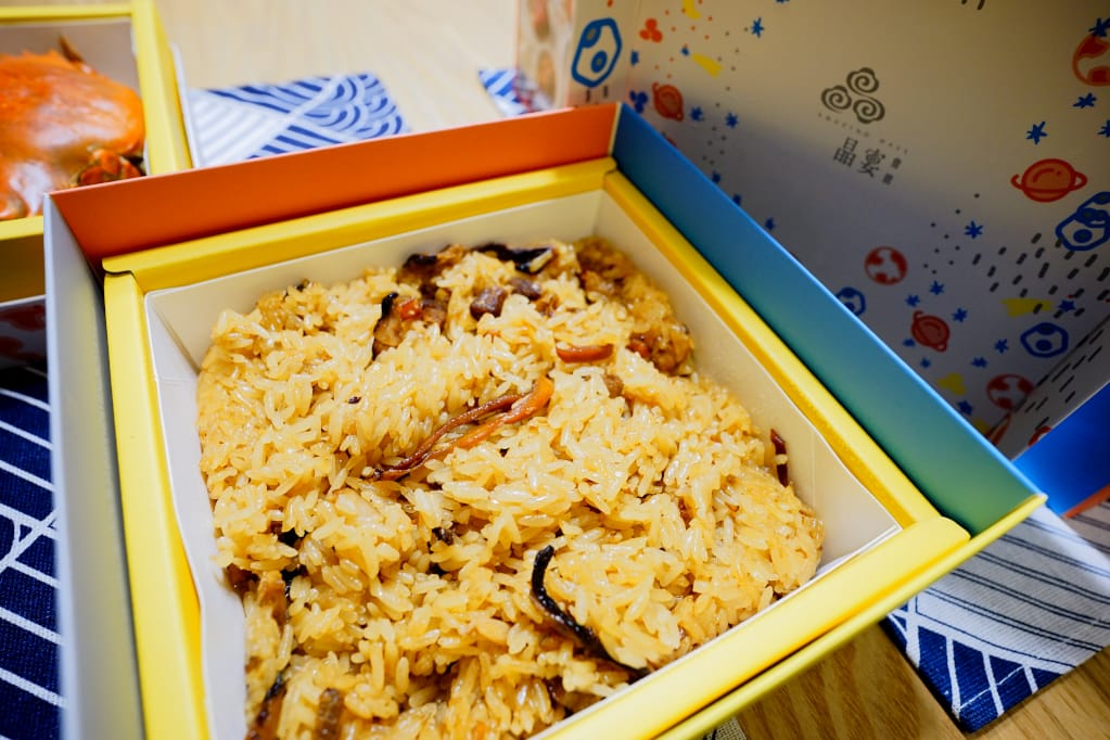 彌月|晶宴會館彌月油飯 經典雞腿油飯、紅蟳油飯禮盒 生女孩也可以送油飯當彌月禮盒~ 不限週數可申請試吃! - 第7張圖 彌月|晶宴會館彌月油飯 經典雞腿油飯、紅蟳油飯禮盒 生女孩也可以送油飯當彌月禮盒~ 不限週數可申請試吃!