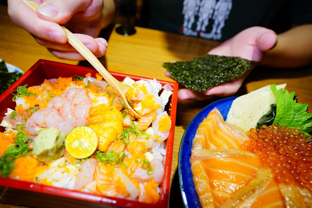 美食|桃園中壢 坐著做。海鮮丼飯專門店(威尼斯影城美食) 桃園最強海鮮丼飯推薦! - 第15張圖 美食|桃園中壢 坐著做。海鮮丼飯專門店(威尼斯影城美食) 桃園最強海鮮丼飯推薦!