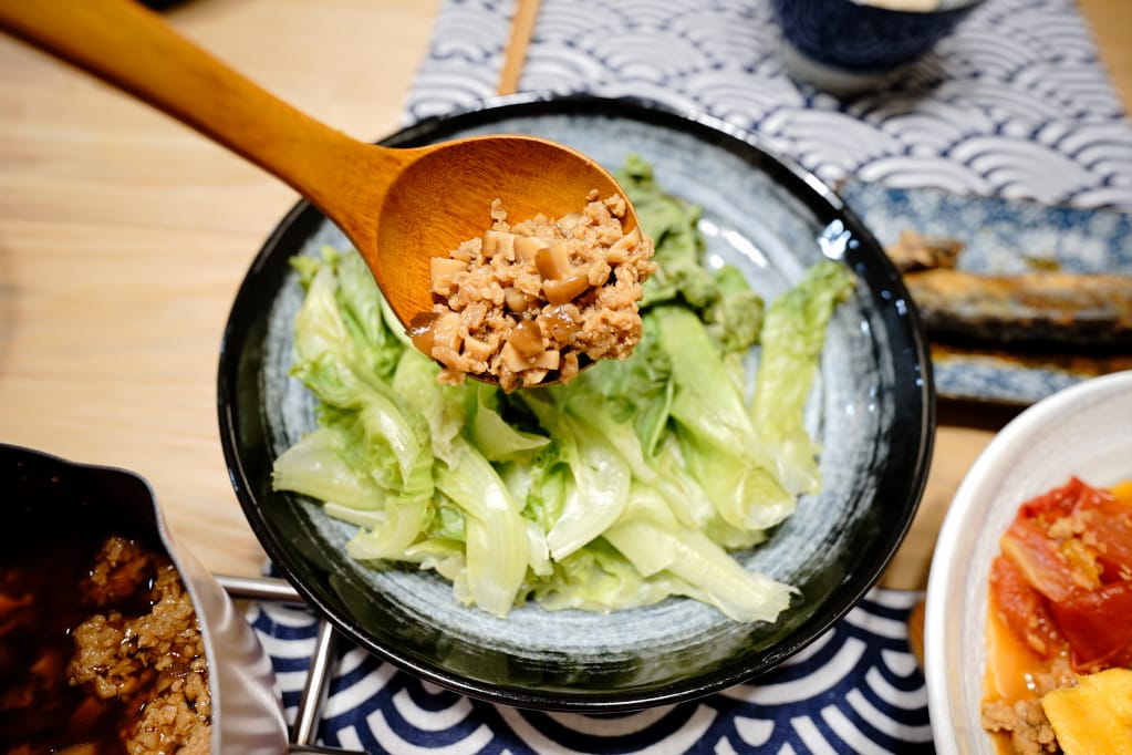 料理|三機食品 Sungift三機植物肉 植物肉懶人料理食譜-起司蛋漢堡、香菇滷肉、絞肉蕃茄炒蛋 - 第2張圖 料理|三機食品 Sungift三機植物肉 植物肉懶人料理食譜-起司蛋漢堡、香菇滷肉、絞肉蕃茄炒蛋