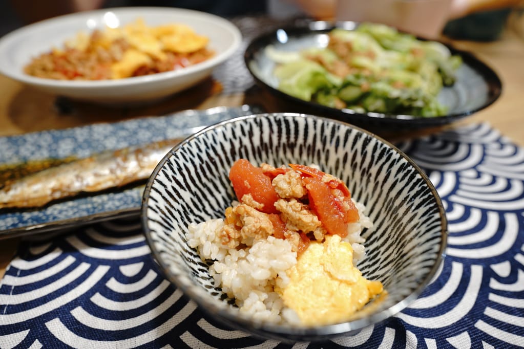 料理|三機食品 Sungift三機植物肉 植物肉懶人料理食譜-起司蛋漢堡、香菇滷肉、絞肉蕃茄炒蛋 - 第17張圖 料理|三機食品 Sungift三機植物肉 植物肉懶人料理食譜-起司蛋漢堡、香菇滷肉、絞肉蕃茄炒蛋