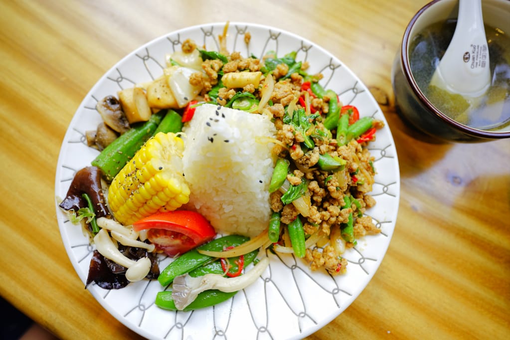 美食｜桃園 泰泰的巷弄廚房 平價泰式簡餐、個人泰式料理推薦！