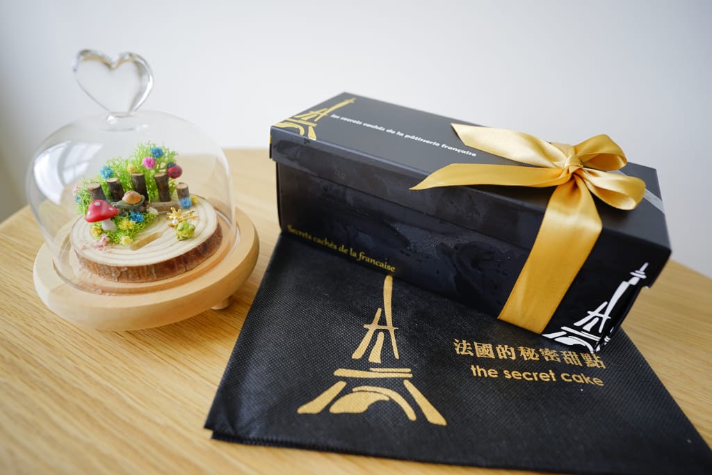 彌月禮盒｜彌月蛋糕試吃推薦 大評比 法國的秘密甜點 諾曼地牛奶蛋糕vs波波諾諾 磅蛋糕vs小茶栽堂 黃梔烏龍茶捲