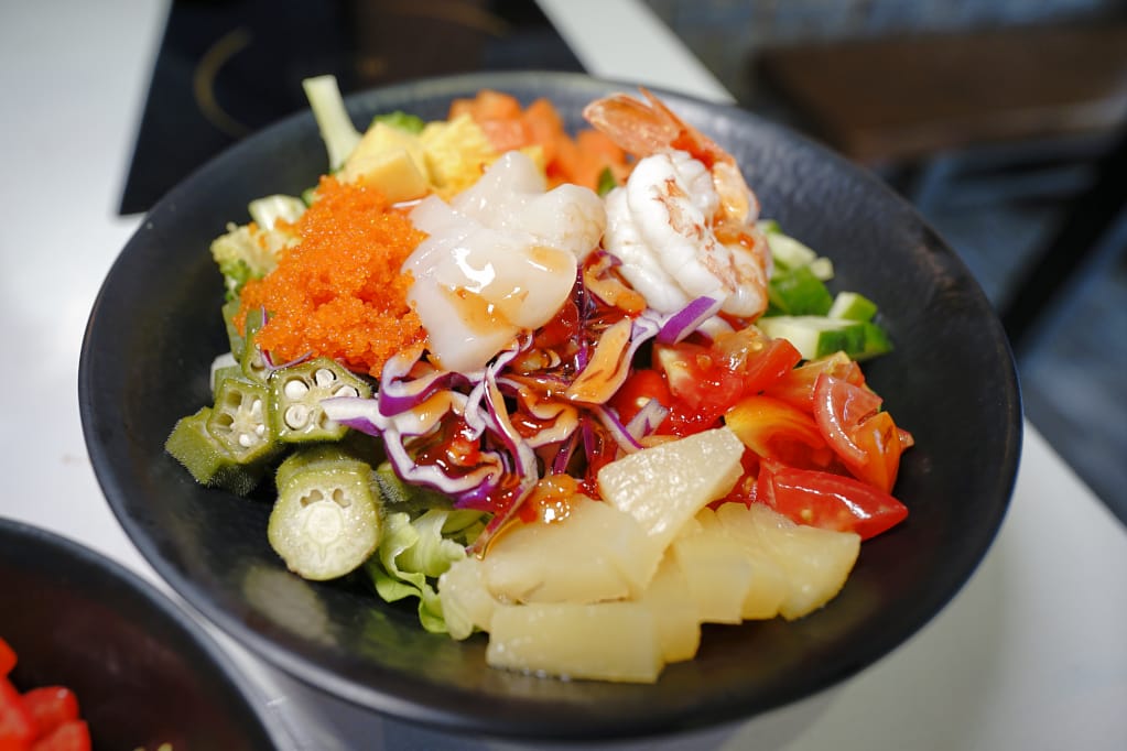 美食｜Re: POKE & POT 夏威夷沙拉｜海鮮丼飯(公館店) 台大商圈新開餐廳推薦！