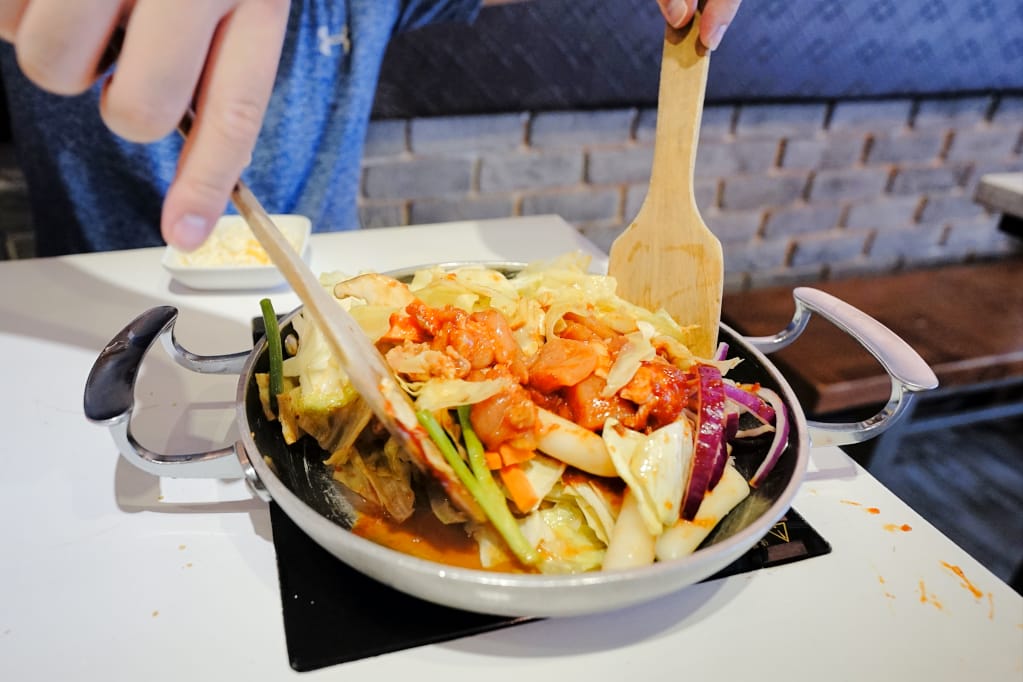美食｜Re: POKE & POT 夏威夷沙拉｜海鮮丼飯(公館店) 台大商圈新開餐廳推薦！