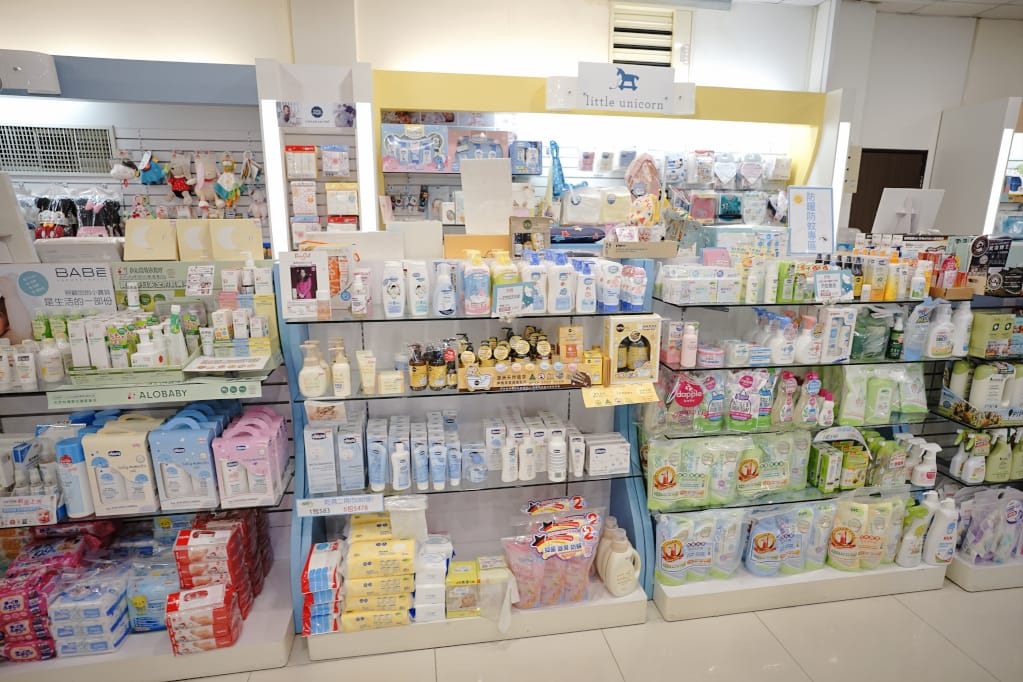 購物｜雙北最大精品婦嬰用品生活館 中和娃娃世界台北旗艦店  育兒用品購買好去處-汽座、推車、嬰兒床