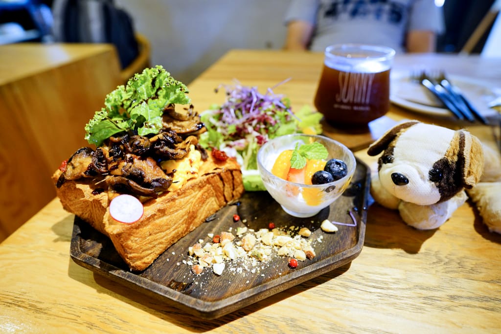 美食｜新北林口 浮島咖啡(林口展悅店)Söt Café Bistronömy 林口早午餐推薦！