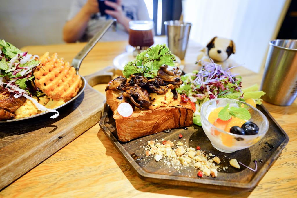 美食｜新北林口 浮島咖啡(林口展悅店)Söt Café Bistronömy 林口早午餐推薦！