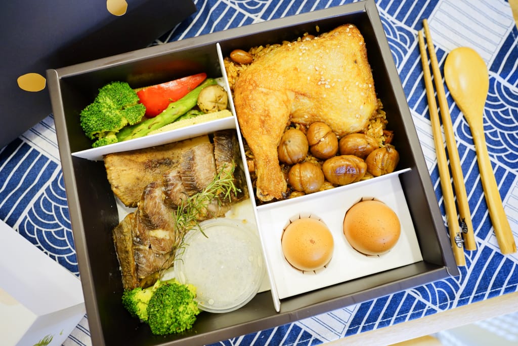 彌月|福寶寶彌月油飯 精品彌月油飯禮盒推薦!超奢華美味黑松露牛排油飯、滿月酒禮盒 - 第17張圖 彌月|福寶寶彌月油飯 精品彌月油飯禮盒推薦!超奢華美味黑松露牛排油飯、滿月酒禮盒