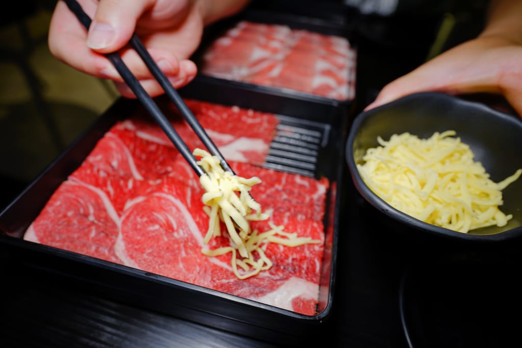 美食|桃園中壢 柚子元壽喜燒 中壢壽喜燒吃到飽推薦!優秀壽喜燒醬汁、媲美單點品質的肉品與腐皮 - 第23張圖 美食|桃園中壢 柚子元壽喜燒 中壢壽喜燒吃到飽推薦!優秀壽喜燒醬汁、媲美單點品質的肉品與腐皮