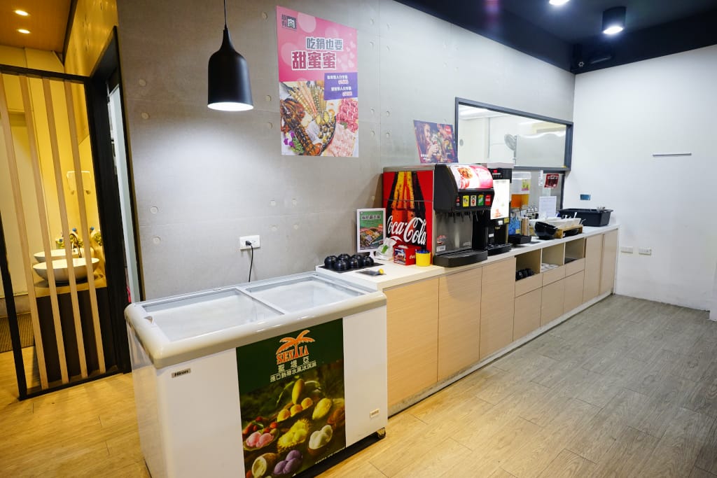 美食｜桃園 超有肉涮涮屋(南崁店) 南崁火鍋推薦！滿漢全席澎湃肉盤、天然蔬果湯底