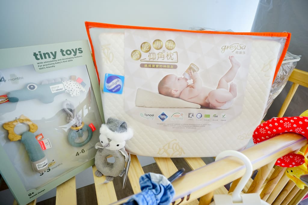 育兒好物｜GreySa格蕾莎 母嬰專用仰角枕 減緩嬰兒溢吐奶的輔助枕頭、孕期托腹枕