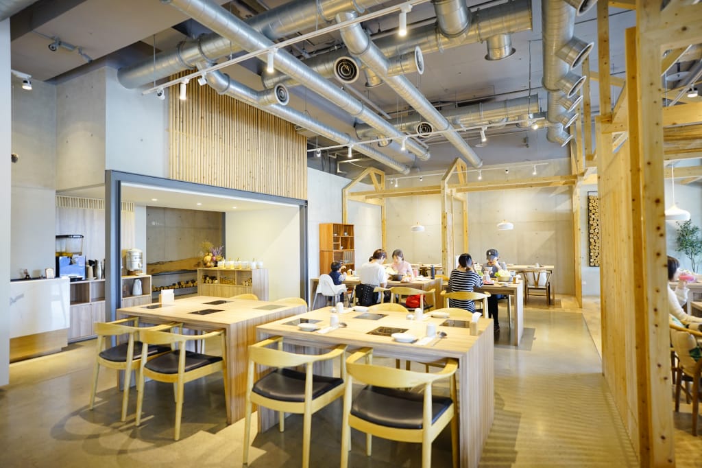 食記｜新北林口 浮島蒔鍋 Maku Hotpot 平日商業午餐優惠-火鍋肉量大升級