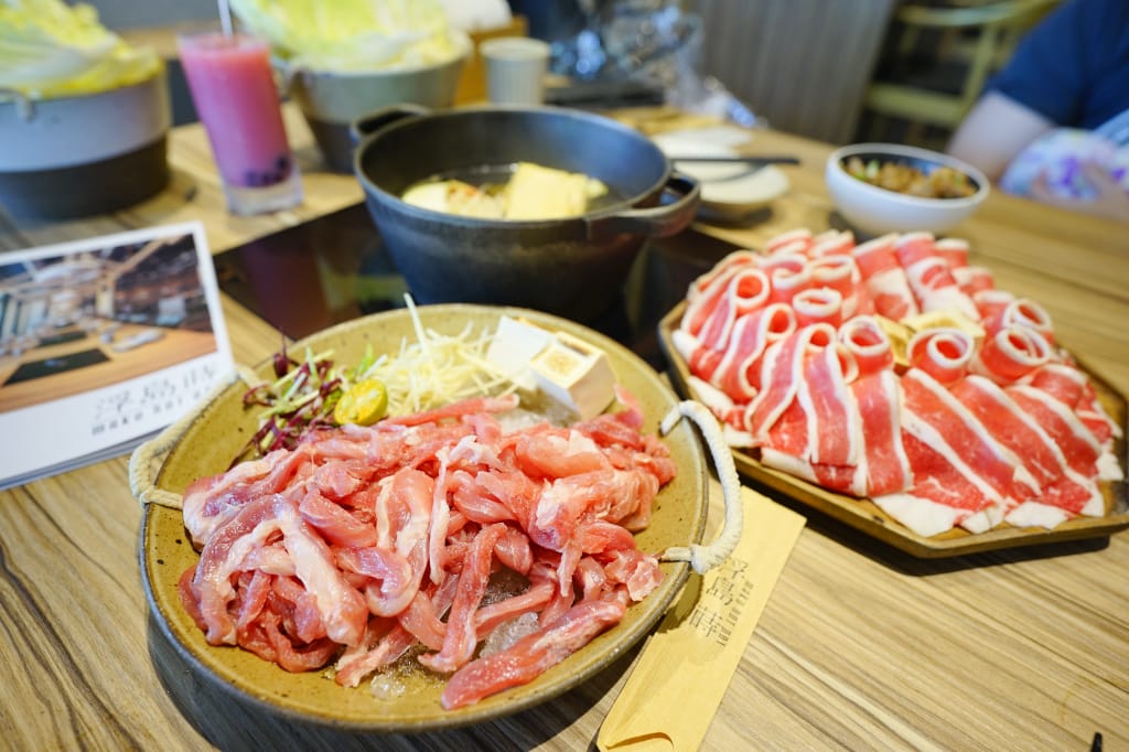 食記｜新北林口 浮島蒔鍋 Maku Hotpot 平日商業午餐優惠-火鍋肉量大升級