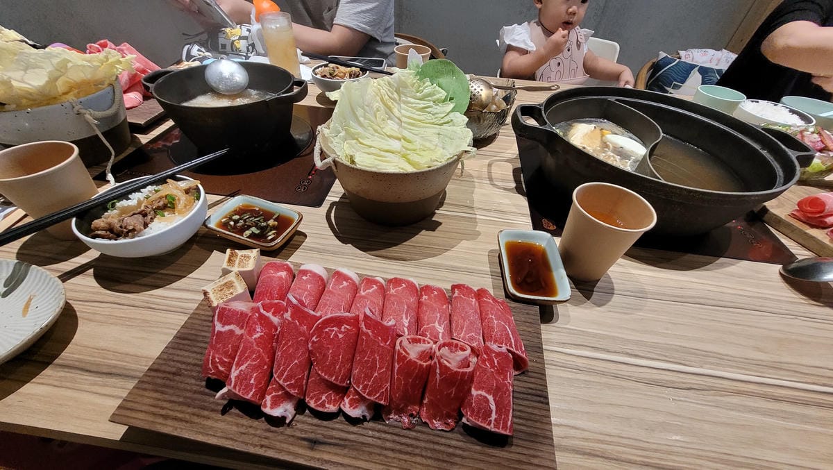 食記｜新北林口 浮島蒔鍋 Maku Hotpot 平日商業午餐優惠-火鍋肉量大升級