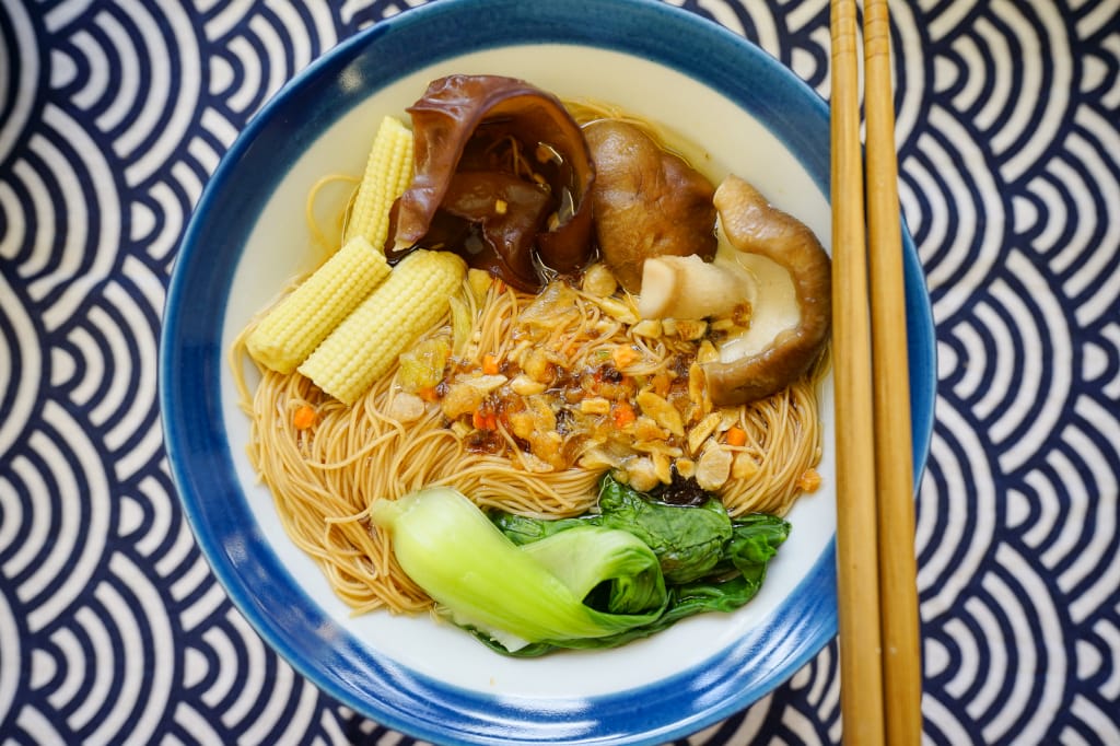 料理｜妙師傅麵博士 宅配美食雞絲麵 懶人料理泡麵推薦！