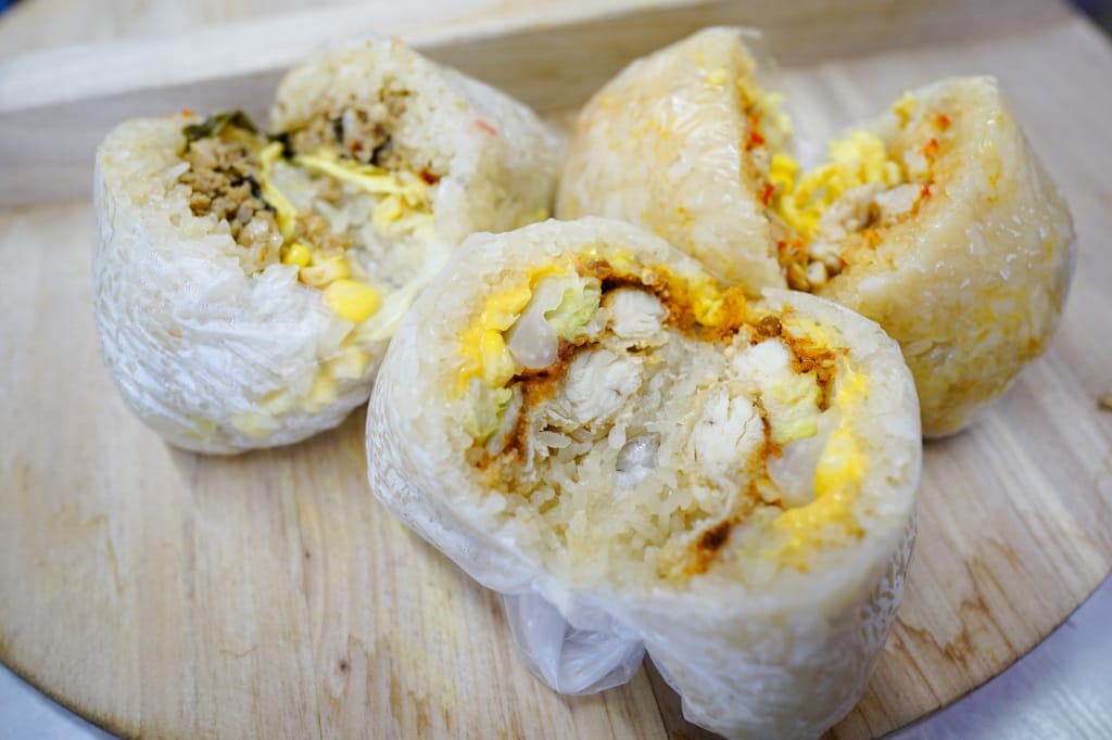 食記｜新北三峽 揪揪丸飯糰(三峽店) 創意爆餡飯糰 大推起司雞排、麻辣雞柳、打拋豬口味！