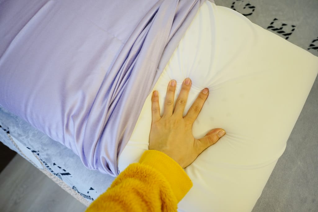 寢具|德瑞克名床 涼感記憶枕推薦 一覺好眠需要的不只是好床墊,也需要一顆好枕頭! - 第9張圖 寢具|德瑞克名床 涼感記憶枕推薦 一覺好眠需要的不只是好床墊,也需要一顆好枕頭!