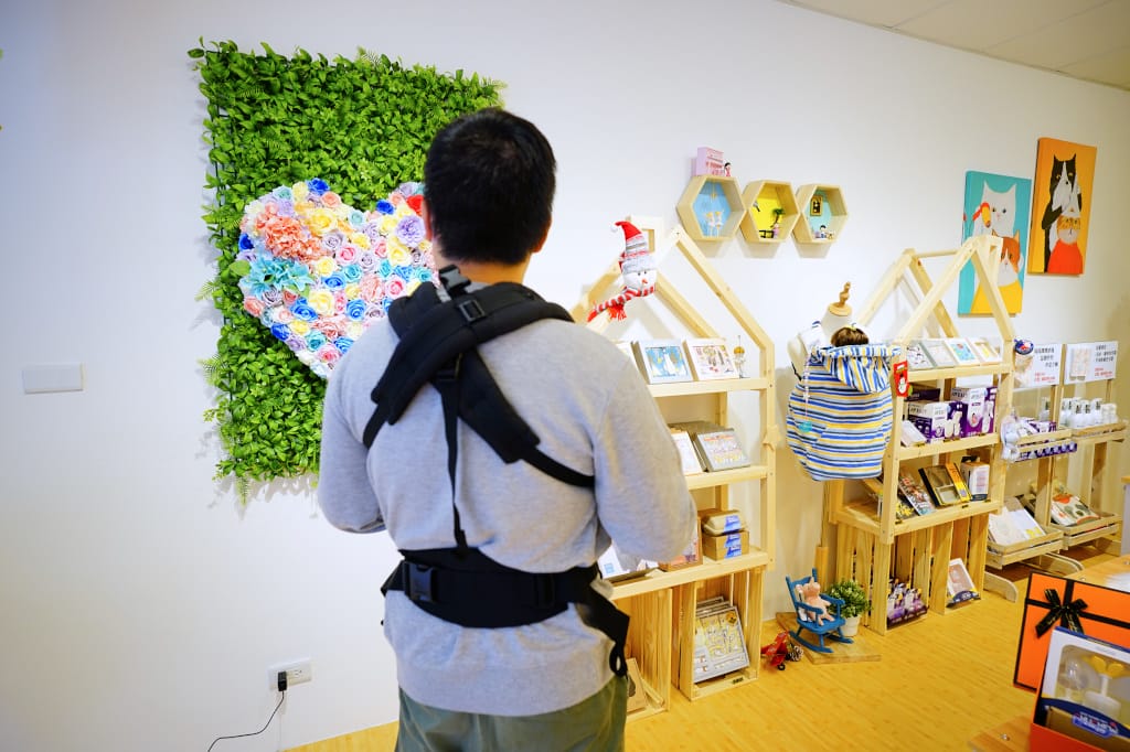 育兒分享|新北蘆洲 神隊友背巾專門店 挑選揹巾的神隊友推薦!揹巾使用教學、品牌款式齊全皆可試揹 - 第17張圖 育兒分享|新北蘆洲 神隊友背巾專門店 挑選揹巾的神隊友推薦!揹巾使用教學、品牌款式齊全皆可試揹