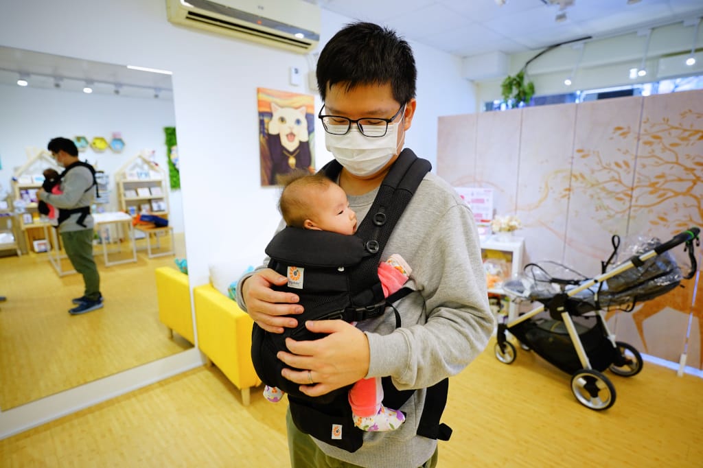 育兒分享|新北蘆洲 神隊友背巾專門店 挑選揹巾的神隊友推薦!揹巾使用教學、品牌款式齊全皆可試揹 - 第18張圖 育兒分享|新北蘆洲 神隊友背巾專門店 挑選揹巾的神隊友推薦!揹巾使用教學、品牌款式齊全皆可試揹