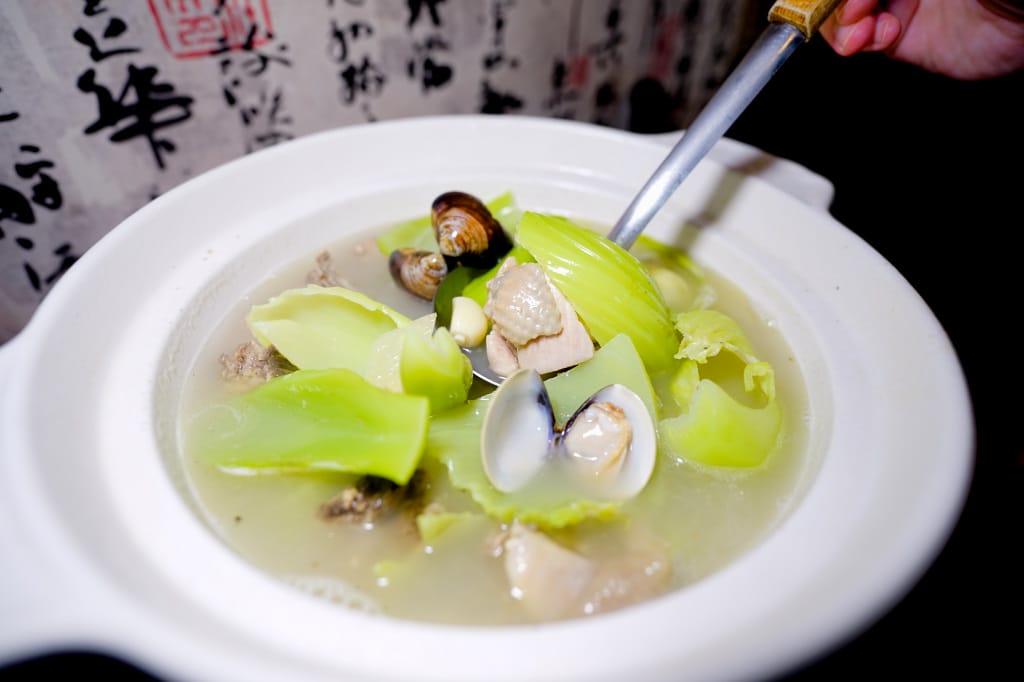 食記｜新北三重 48號熱炒 台菜、海鮮料理 平價熱炒新開幕！必比登推薦滷肉飯~