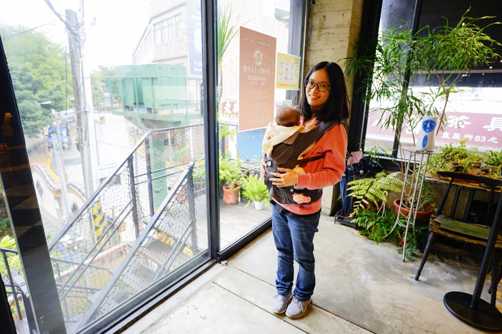 育兒用品|背巾推薦2021!韓國Hugpapa Dial-Fit PRO三合一腰凳背巾 新手媽媽必備-新生兒可使用的腰凳揹巾 - 第6張圖 育兒用品|背巾推薦2021!韓國Hugpapa Dial-Fit PRO三合一腰凳背巾 新手媽媽必備-新生兒可使用的腰凳揹巾