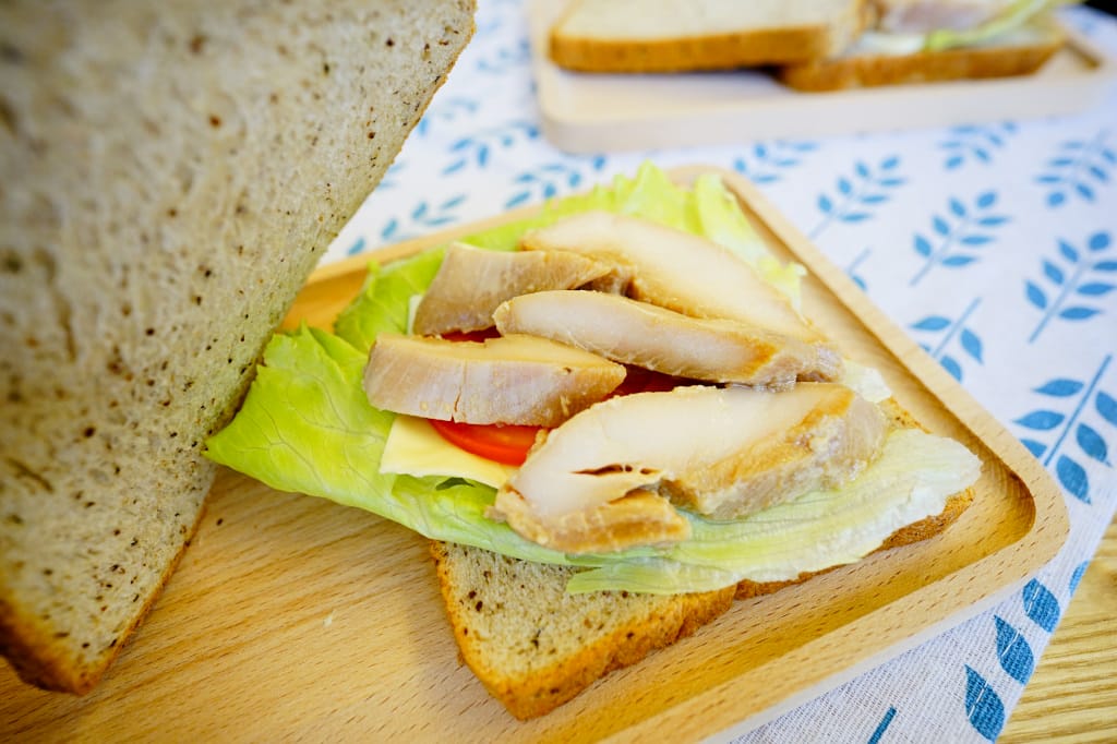 料理｜2022母親節禮物推薦！冷凍宅配甜點、即時料理包 美味實際媽媽最愛~(ChizUP!乳酪蛋糕、瑪莉屋口袋比薩、鮮綠生活豬肋排、老饕廚房舒肥雞胸) - 奇奇一起玩樂趣