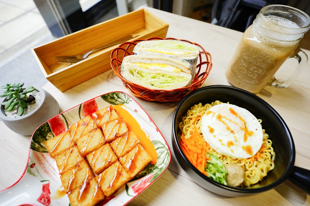 食記｜新北林口6:35 林口最好吃的蘿蔔糕、炒泡麵 林口早餐店推薦！