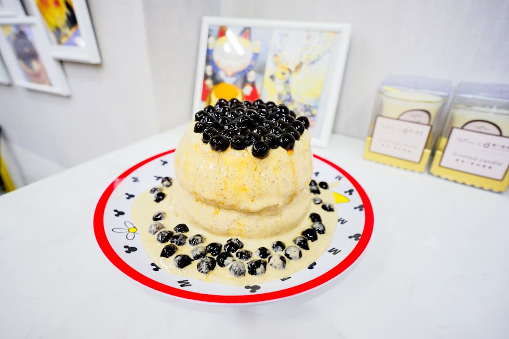 食記｜基隆 王子神谷日式厚鬆餅(基隆店) 近基隆夜市甜點推薦！季節限定草莓舒芙蕾 鬆軟不塌陷的平價美味甜點~