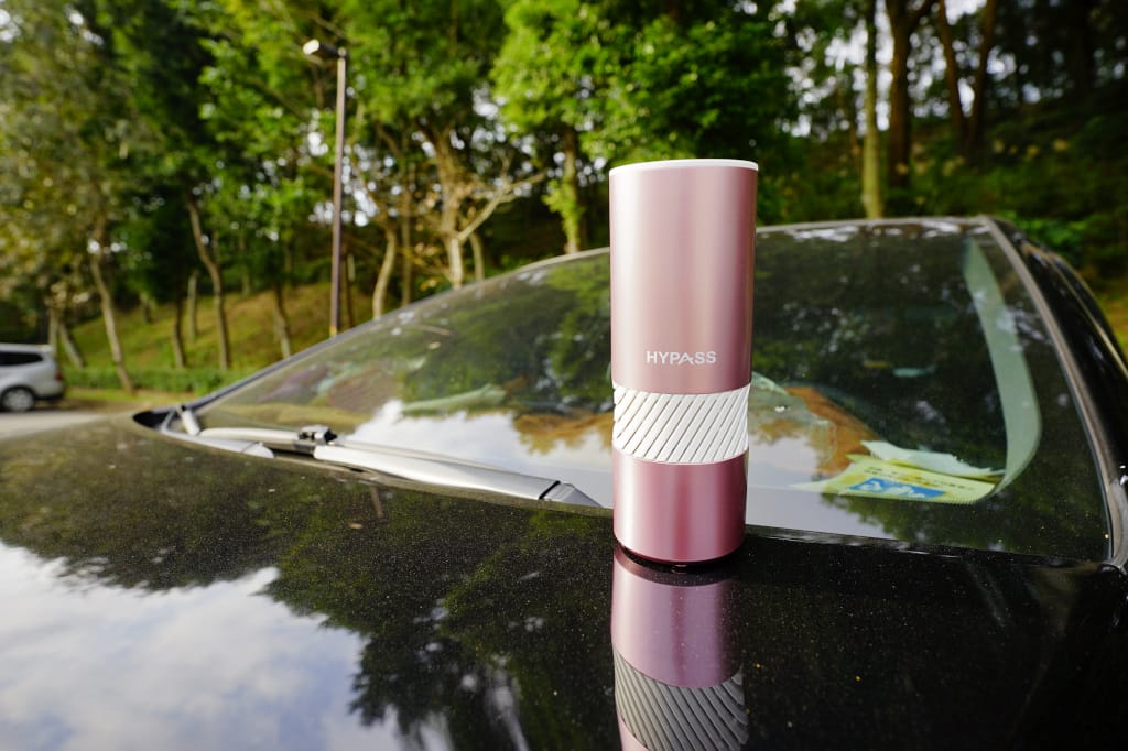 汽車用品｜【HYPASS】AI自動偵測3代車用空氣瓶子(玫瑰金) 輕巧版車用空氣清淨機