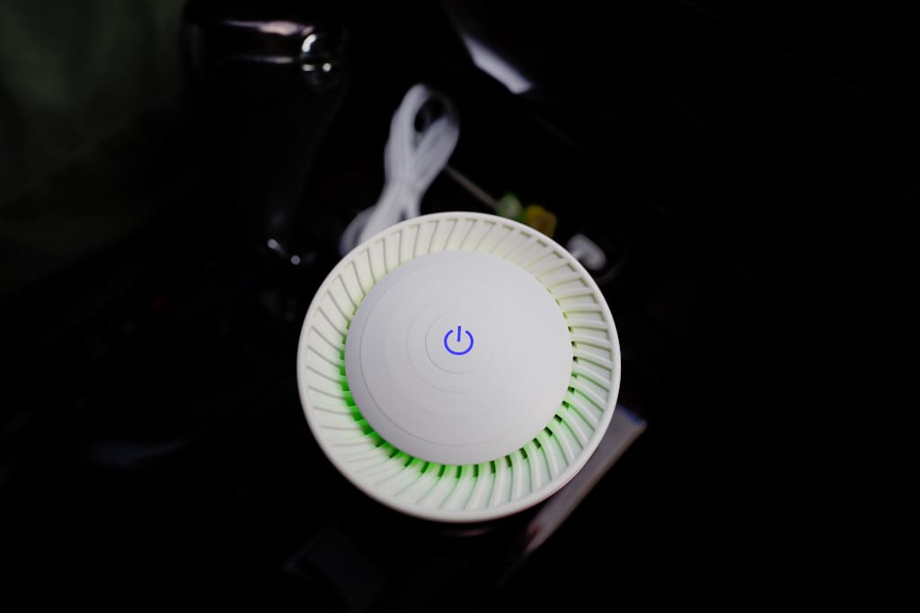 汽車用品｜【HYPASS】AI自動偵測3代車用空氣瓶子(玫瑰金) 輕巧版車用空氣清淨機