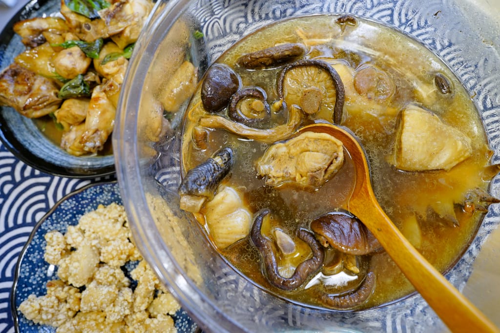 料理｜蘇蔡農場放山土雞 無抗生素雞肉冷凍真空包裝 懶人零失敗料理-香菇雞湯&三杯雞