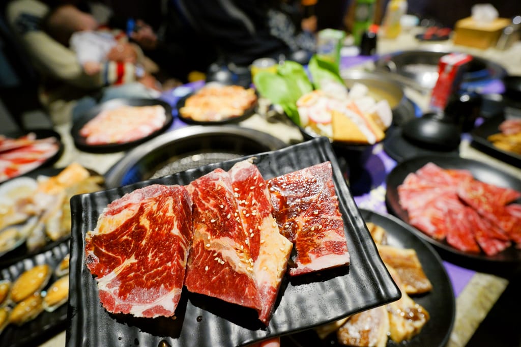 食記｜新北 Shock燒肉(土城星際店) in日月光廣場 和牛燒肉吃到飽 KTV包廂適合聚餐(生日、尾牙、節日慶祝)