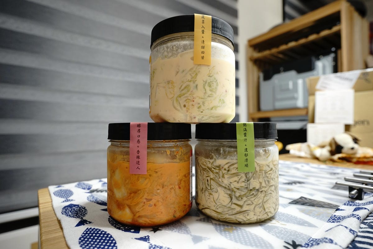 料理｜益康泡菜 在家樂福也可以買得到了！限定販售口味-黃金泡菜、黃金海帶絲、招牌泡菜