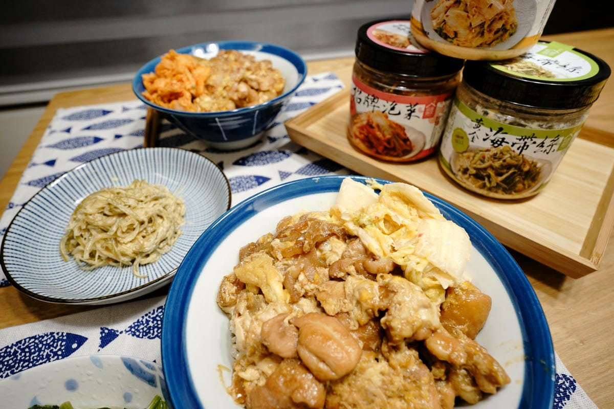 料理｜益康泡菜 在家樂福也可以買得到了！限定販售口味-黃金泡菜、黃金海帶絲、招牌泡菜