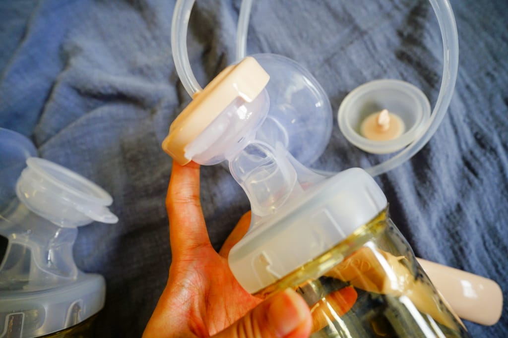 育兒好物｜hegen 舒芙蕾電動擠乳器 靜音、充電式 雙邊電動擠乳器/手動擠乳器推薦！擠奶好幫手~