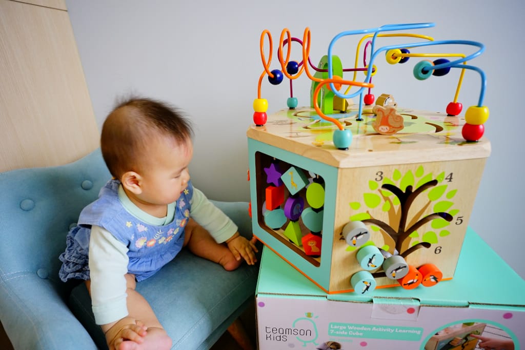 育兒分享｜Teamson-幼兒遊樂園木製七面益智繞珠玩具 幼童啟蒙玩具推薦！