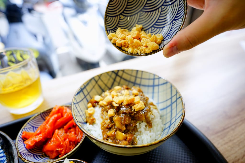食記|台北 滷肉控 傳統小吃創新吃法-特色滷肉飯 國父紀念館站美食推薦! - 第21張圖 食記|台北 滷肉控 傳統小吃創新吃法-特色滷肉飯 國父紀念館站美食推薦!