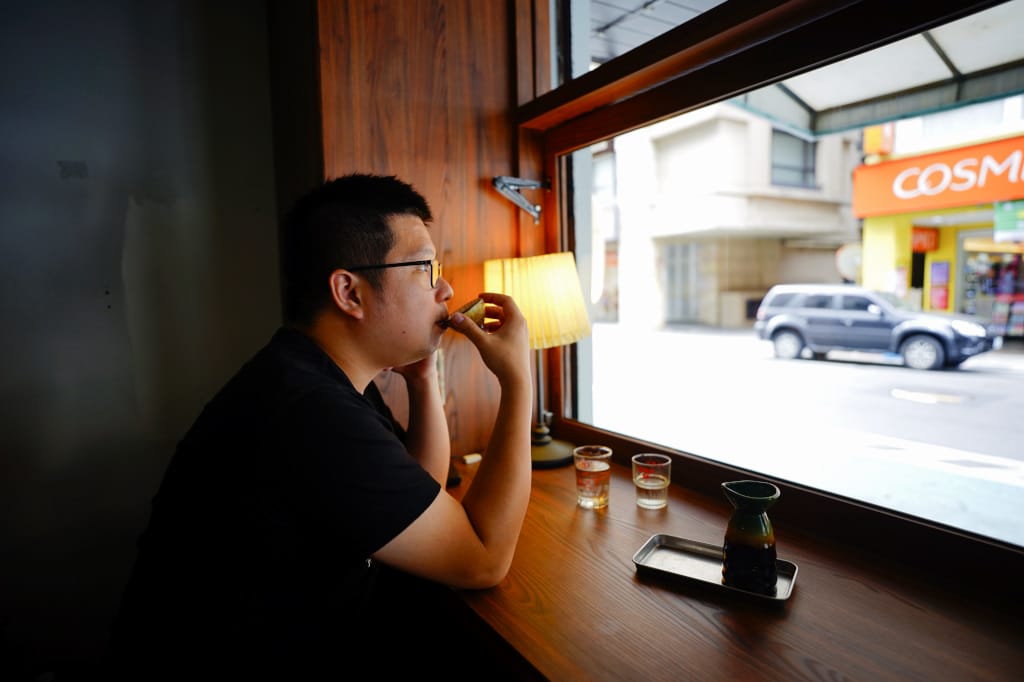 食記｜台北 Vis Cafe (圓山花博店) 捷運圓山站 深夜咖啡廳、寵物友善咖啡廳推薦！