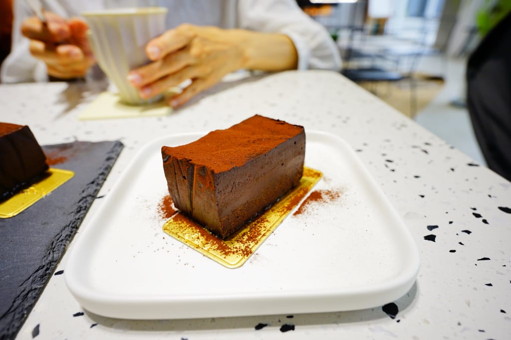 食記|屏東 Cacao Farm Formosa 福爾摩莎可可農場 清水模咖啡廳 2021屏東旅遊新景點推薦! - 第10張圖 食記|屏東 Cacao Farm Formosa 福爾摩莎可可農場 清水模咖啡廳 2021屏東旅遊新景點推薦!